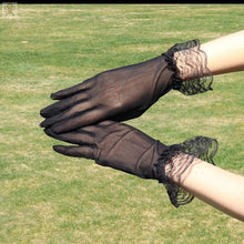 Mesh lace gloves