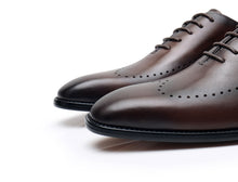 Brown and black men's broch classic leather Oxford shoes